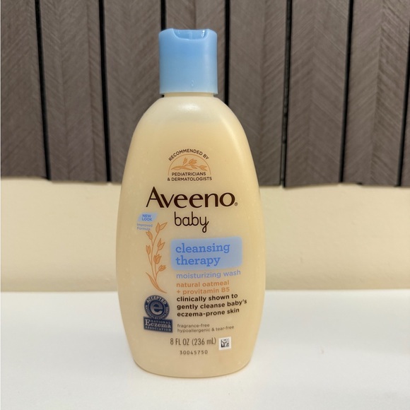 Aveeno Baby Skincare Set - Picture 2 of 5